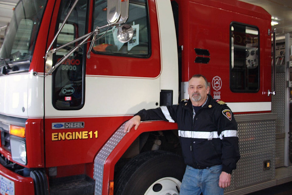 10954104_web1_180314-OEB-firetruck1