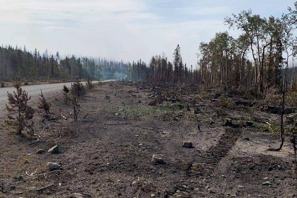 25889885_web1_210722-WLT-wildfire-update-july20-fire_2