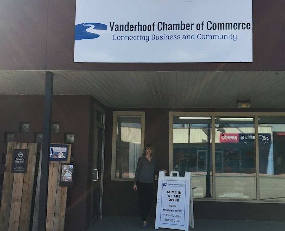 34222983_web1_231019-oeb-chamber-commerce-small-business_1