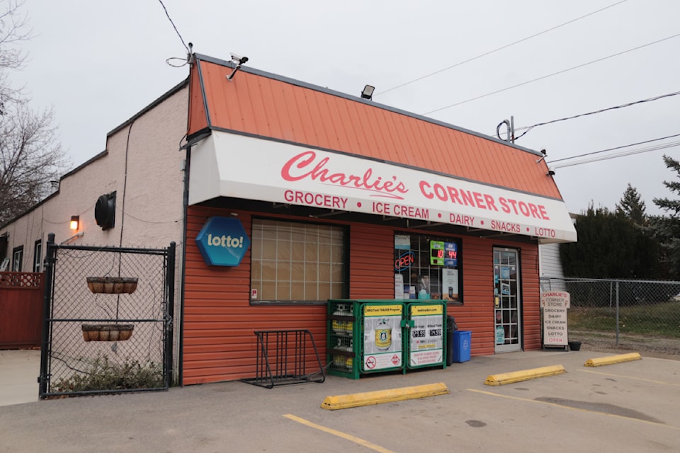 241219-vms-charlies-store