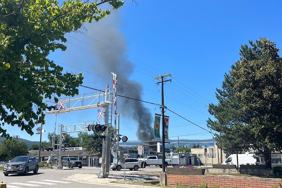 240711-vms-armstrong-fire
