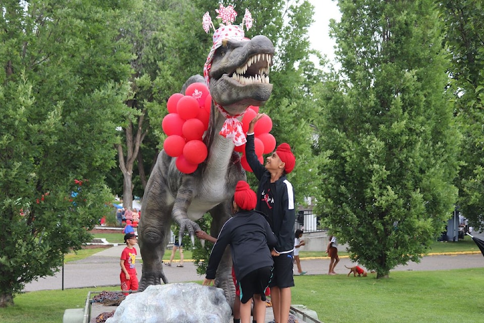 dino
