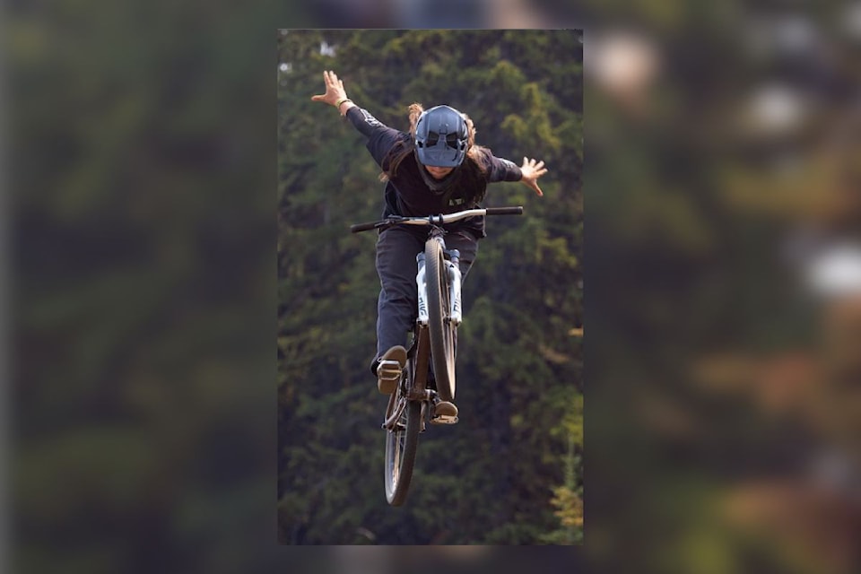 2401003-vms-crankworx