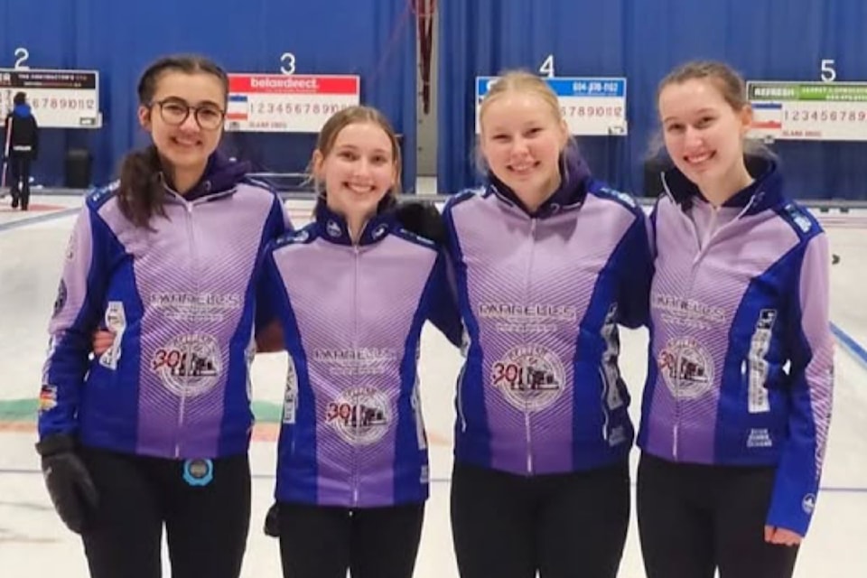 250213-vms-u18-curling1