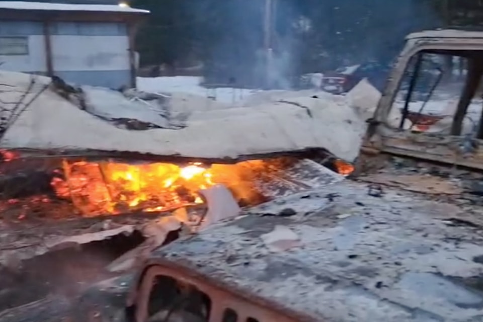 250220-vms-trailerfire
