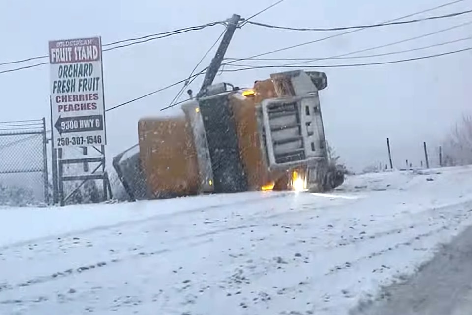 A semi truck has taken out a power pole on Highway 6 in Coldstream.