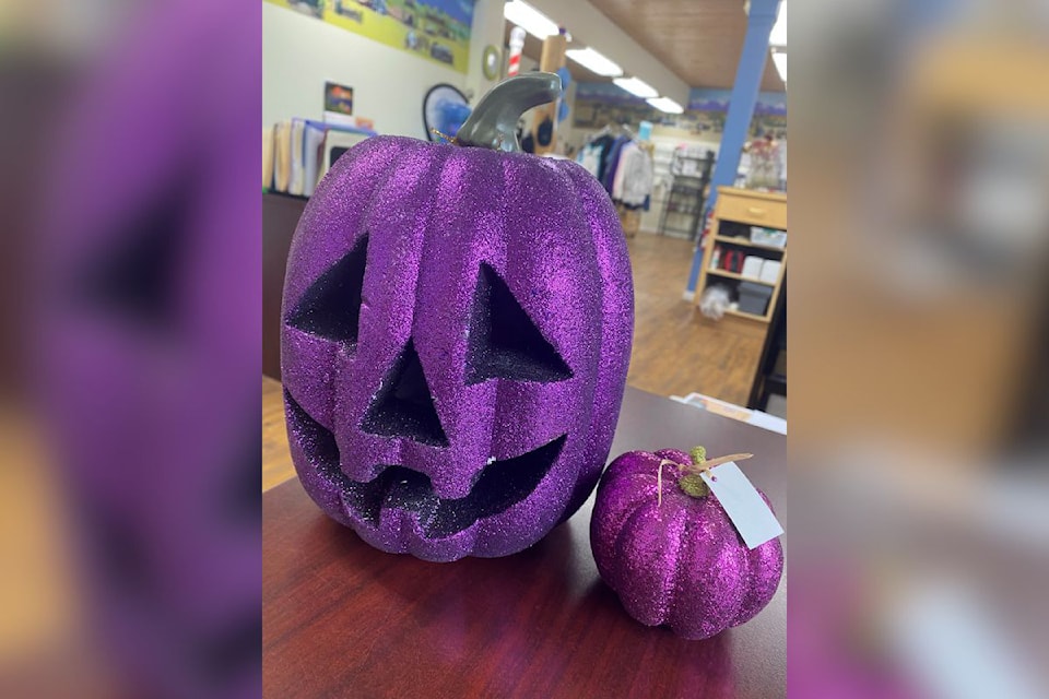 241017-vms-purple-pumpkin