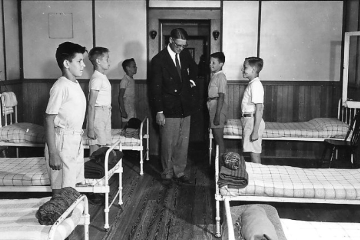 History photo marks Make Your Bed Day