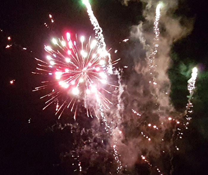 32753vernonrr-fireworks11-1-rr