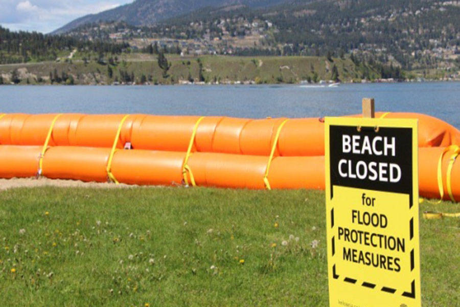 web1_170524_KCN_flood-on-beach