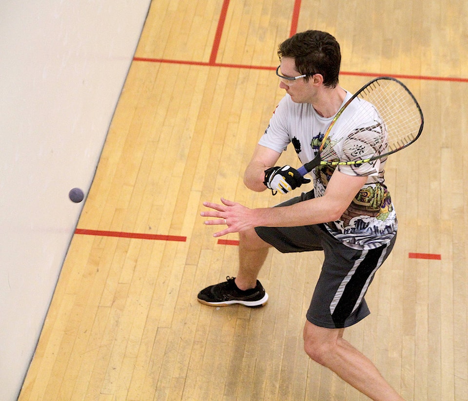 9537671_web1_171126-VMS-Racquetball-2