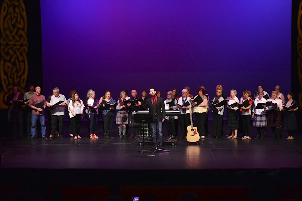 9716972_web1_171210-VMS-PC-CelticChoir1