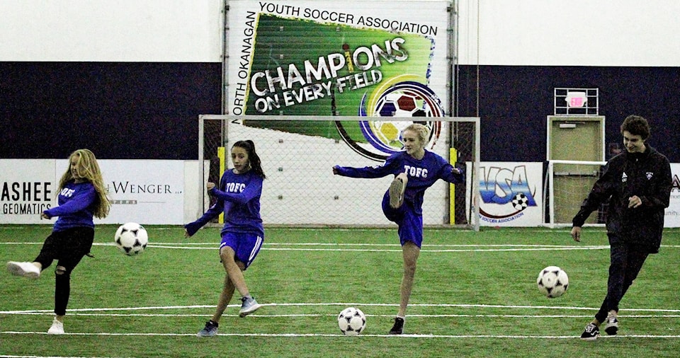 10343179_web1_180126-VMS-Soccer-kids1