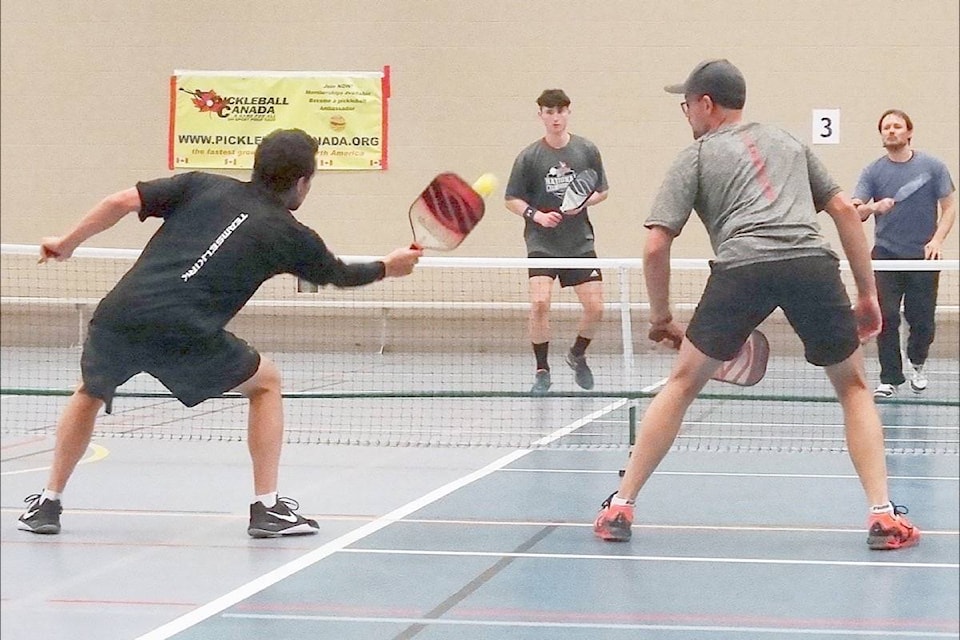 11921453_web1_copy_180516-VMS-M-picleball-2