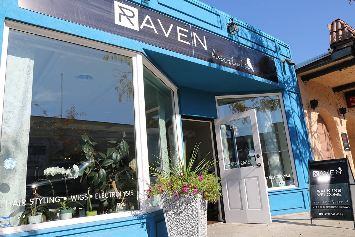 13980692_web1_Raven-Storefront