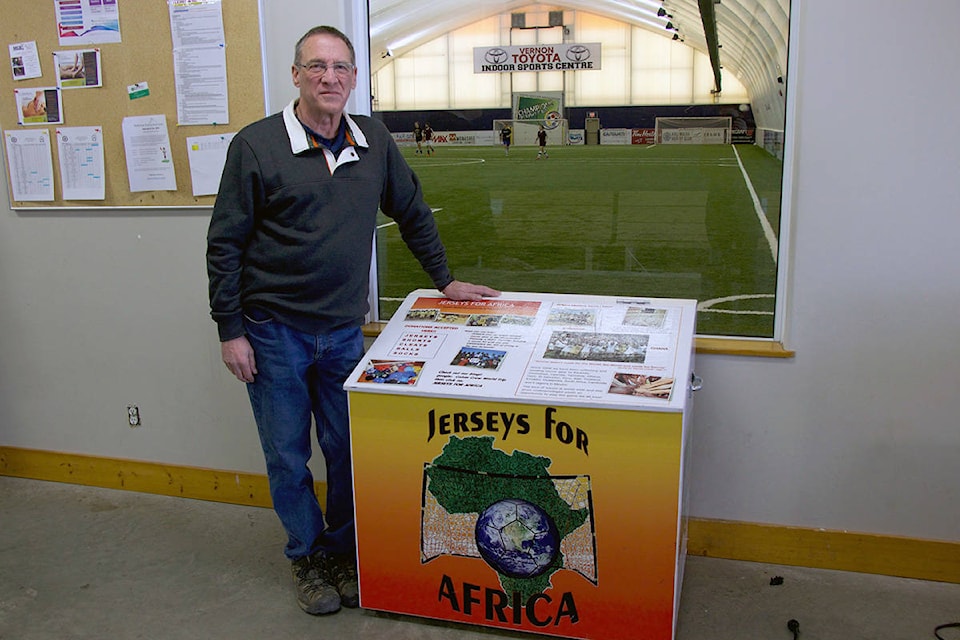 14920248_web1_181228-VMS-jerseys-for-africa_2