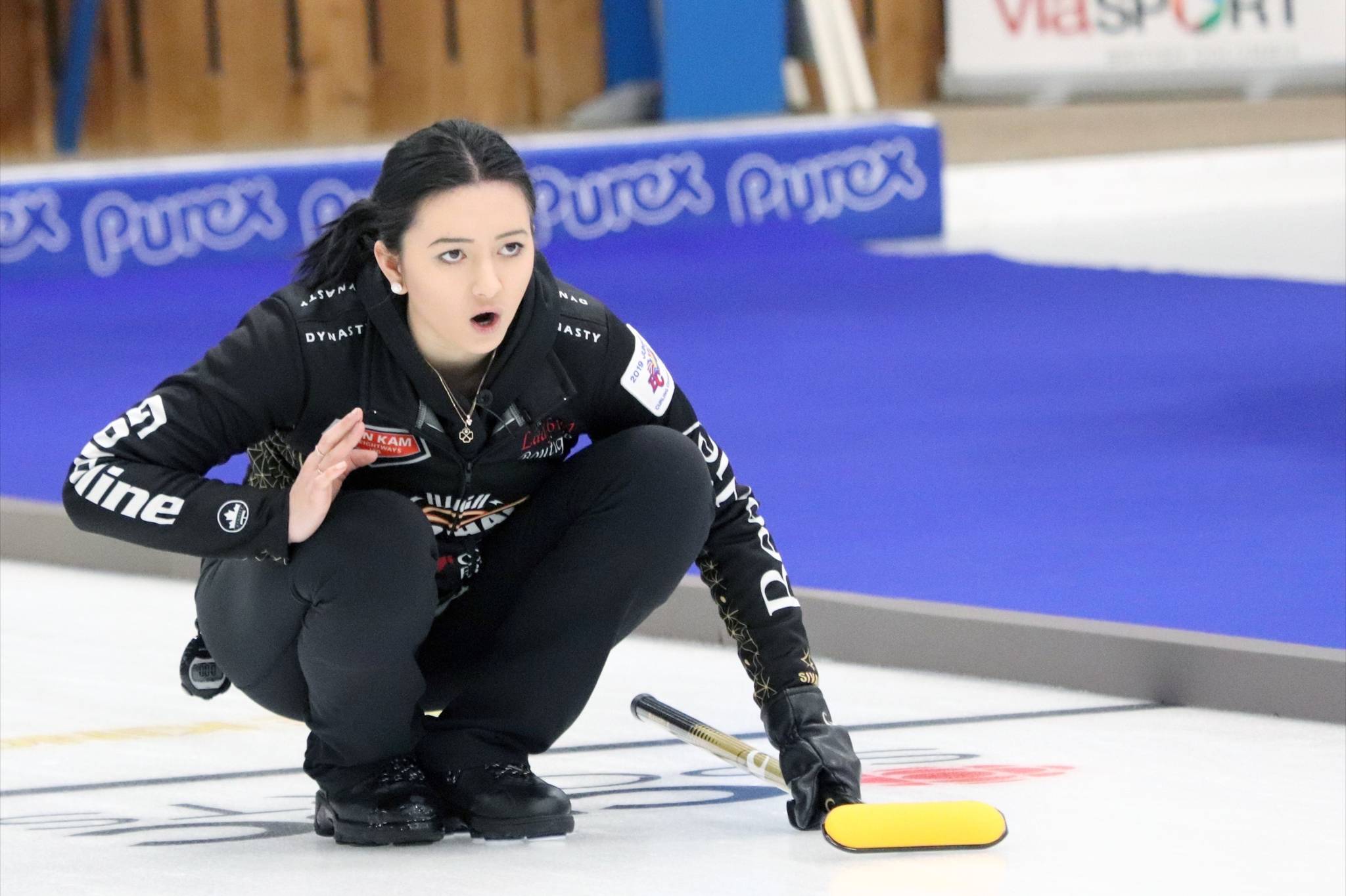 14989426_web1_190101-VMS-M-curling-3