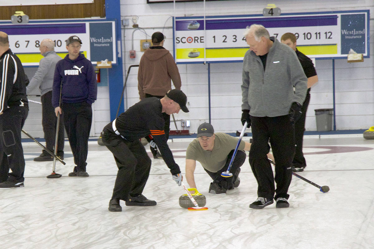 16076735_web1_190327-VMS-curling-championships_2