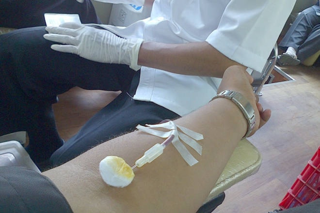 16644561_web1_170823-PWN-blood-donation-T