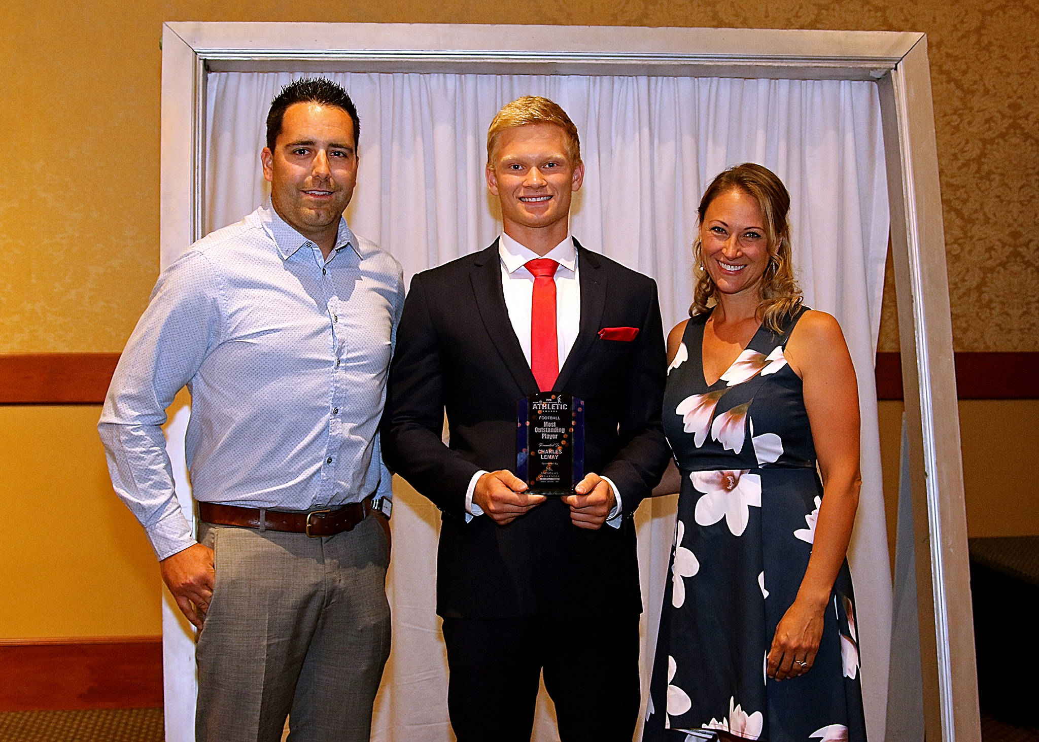 17205193_web1_190612-VMS-Rotaryawards2