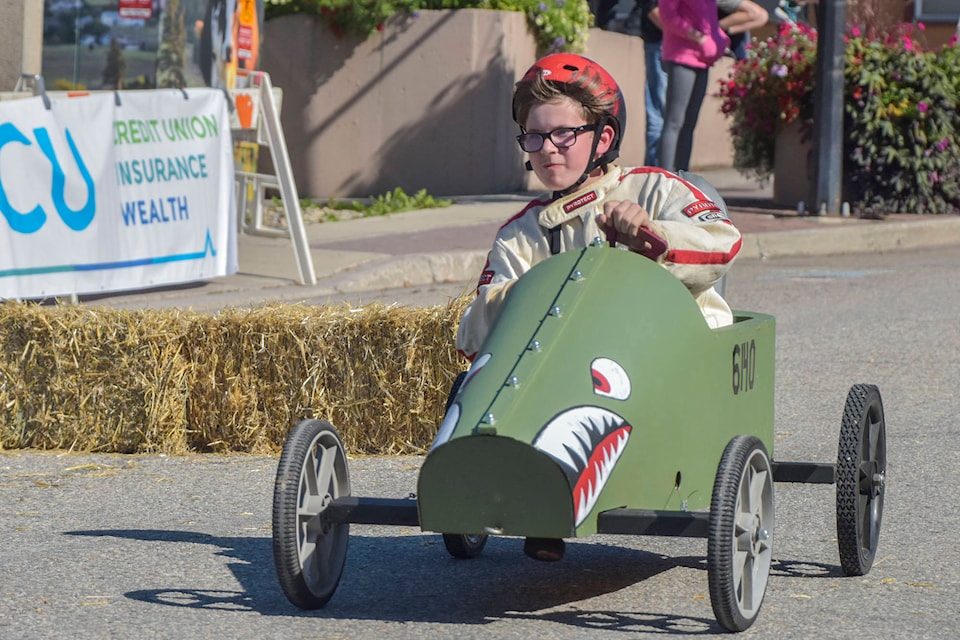 Vann Foy speeds down Hudson Avenue. (Cameron Thomson - Salmon Arm Observer)