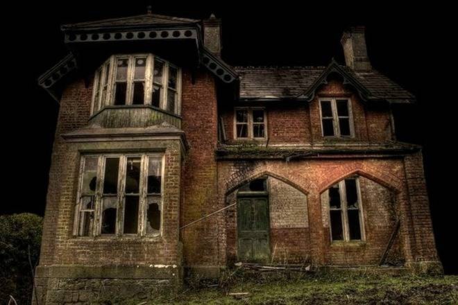 18690868_web1_Creepy-House-Haunted-Spooky-file