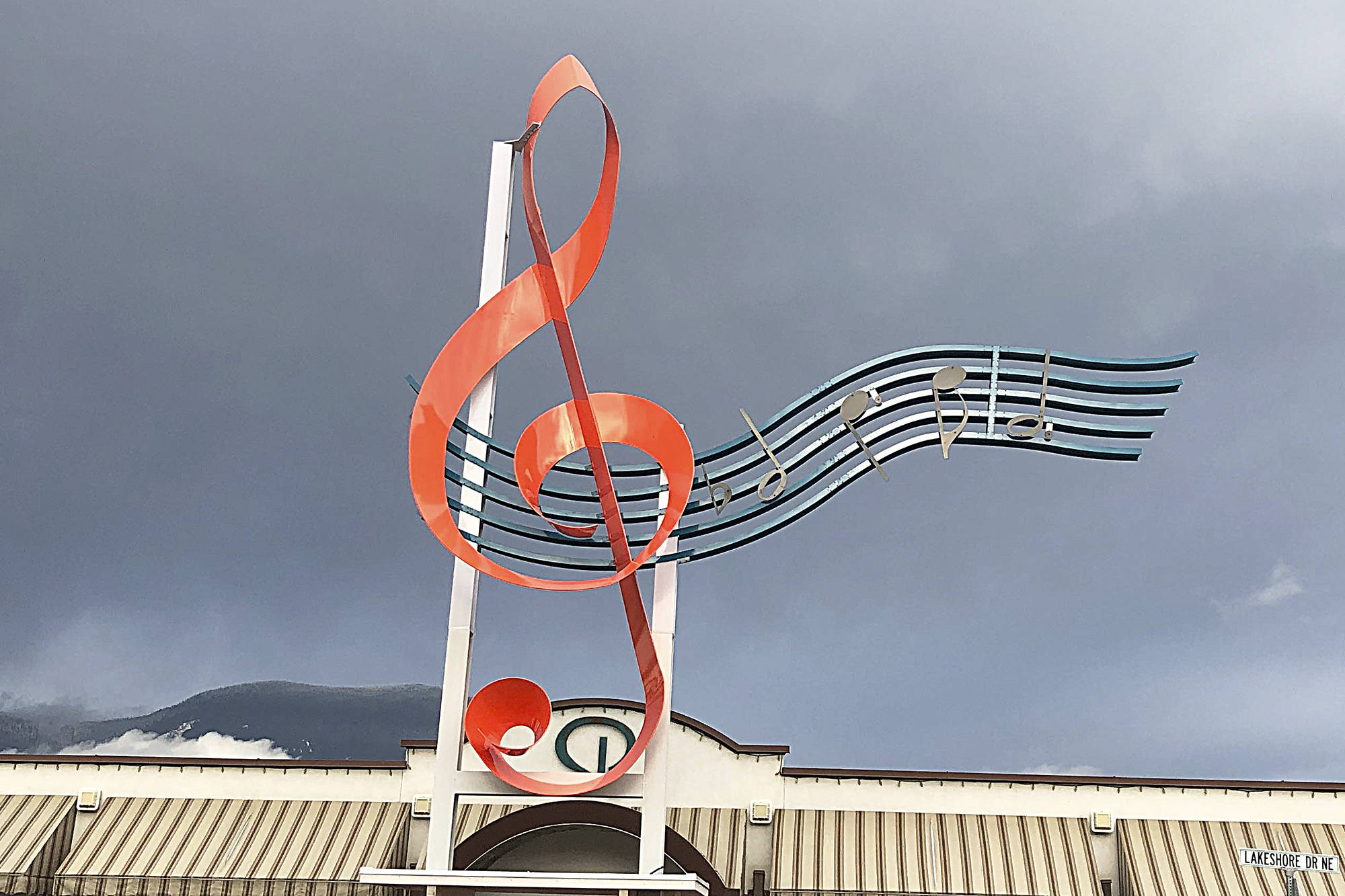 Sizeable squirrel, giant goose trailing well behind Salmon Arm treble clef