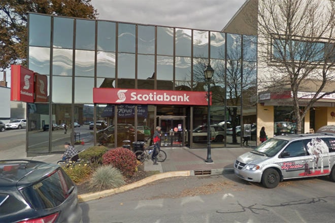 21004762_web1_200325-VMS-robbery-bank-Scotiabank_1