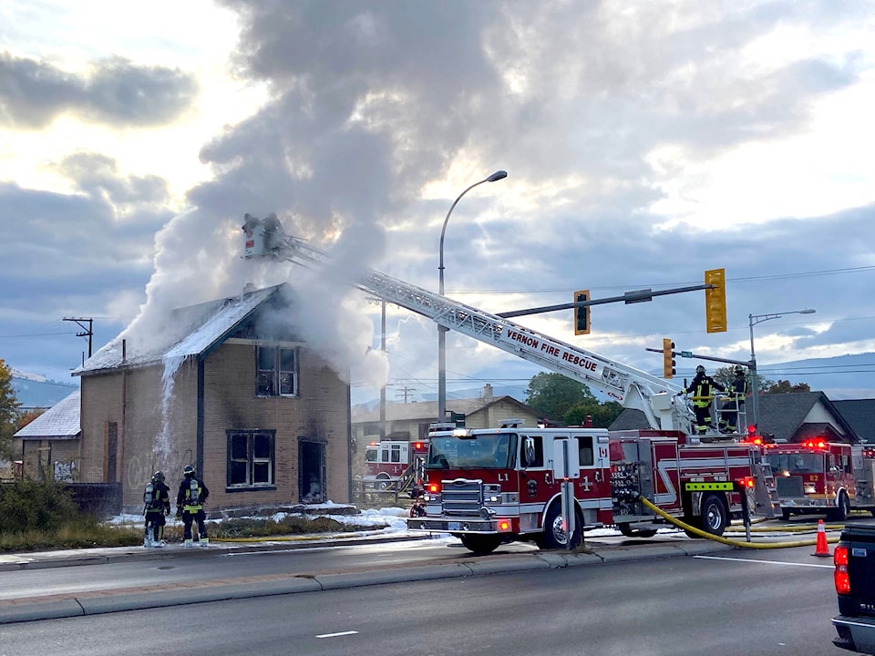 23099185_web1_201029-VMS-RCMP-structure-fire-house_1