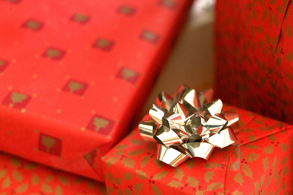 23720558_web1_171129-ABB-Christmas-gifts_1