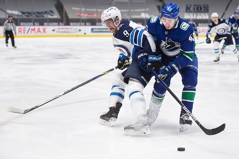 Red-hot Copp nets 4 as Jets crush Vancouver Canucks 5-1 - Vernon Morning  Star