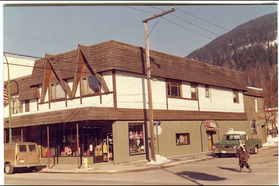 201 First Street West 1980s. Prior revitalization. (Photo from Revelstoke Museum and Archives)