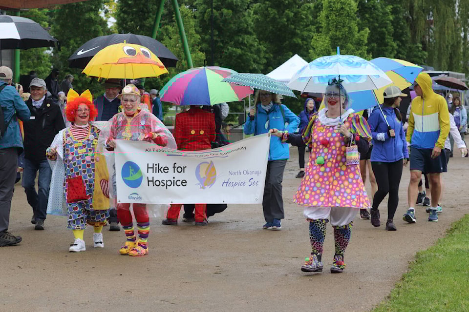 29375629_web1_220609-VMS-hike-for-hospice-HOSPICE_1