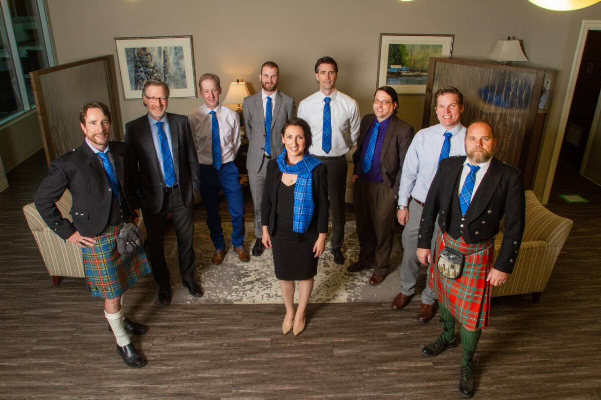 29426479_web1_220616-VMS-plaid-for-dad-PLAID_1