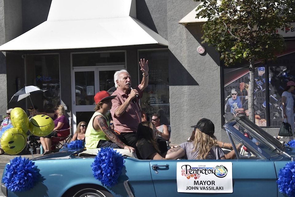 Penticton mayor John Vassilaki at the Peach Fest’s 2022 Grand Parade on Penticton’s Main Street. (Logan Lockhart- Western News)