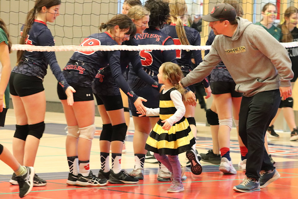 South Okanagan Hornets (Oliver) mascot had opposing teams all smiles during the Monster Smash Grade 8 Volleyball tournament in Vernon over the weekend. (Jennifer Smith - Morning Star)