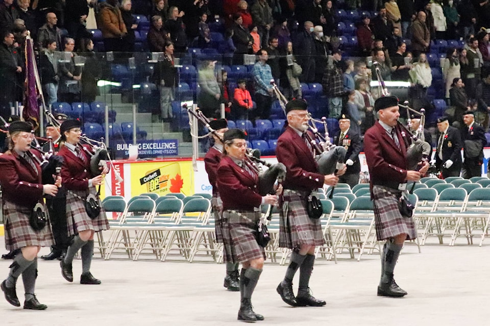 31050686_web1_221117-VMS-Remembrance-Day-1_2