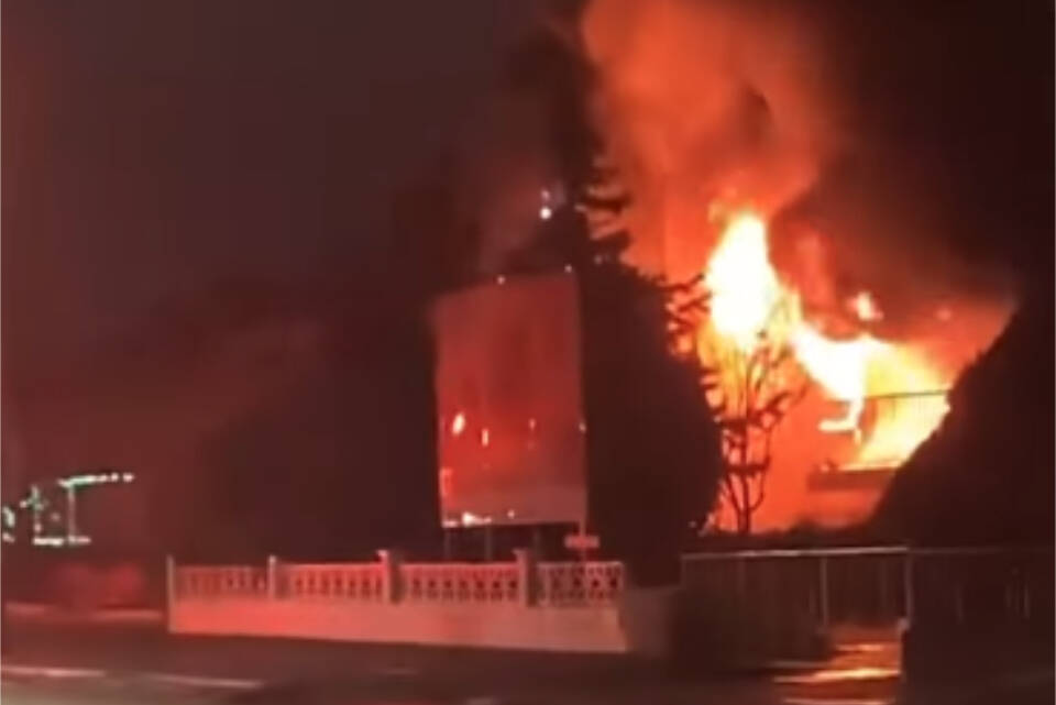 A fire erupted in a 3-storey apartment on Lakeshore Drive Saturday night. RCMP are investigating. (Morgan Edwards Facebook)