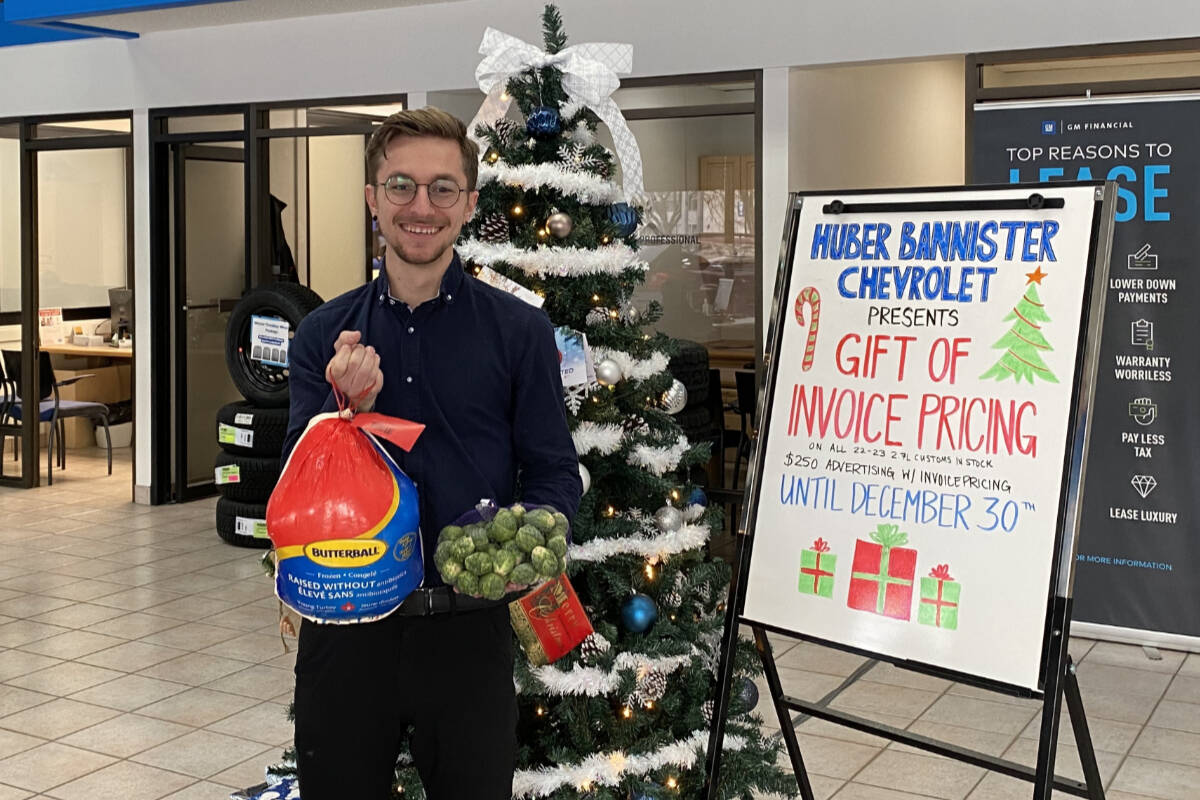 Along with the 2010 Equinox, Huber Bannister Chevrolet in Penticton also provided the winner with a turkey dinner. (Logan Lockhart- Western News)