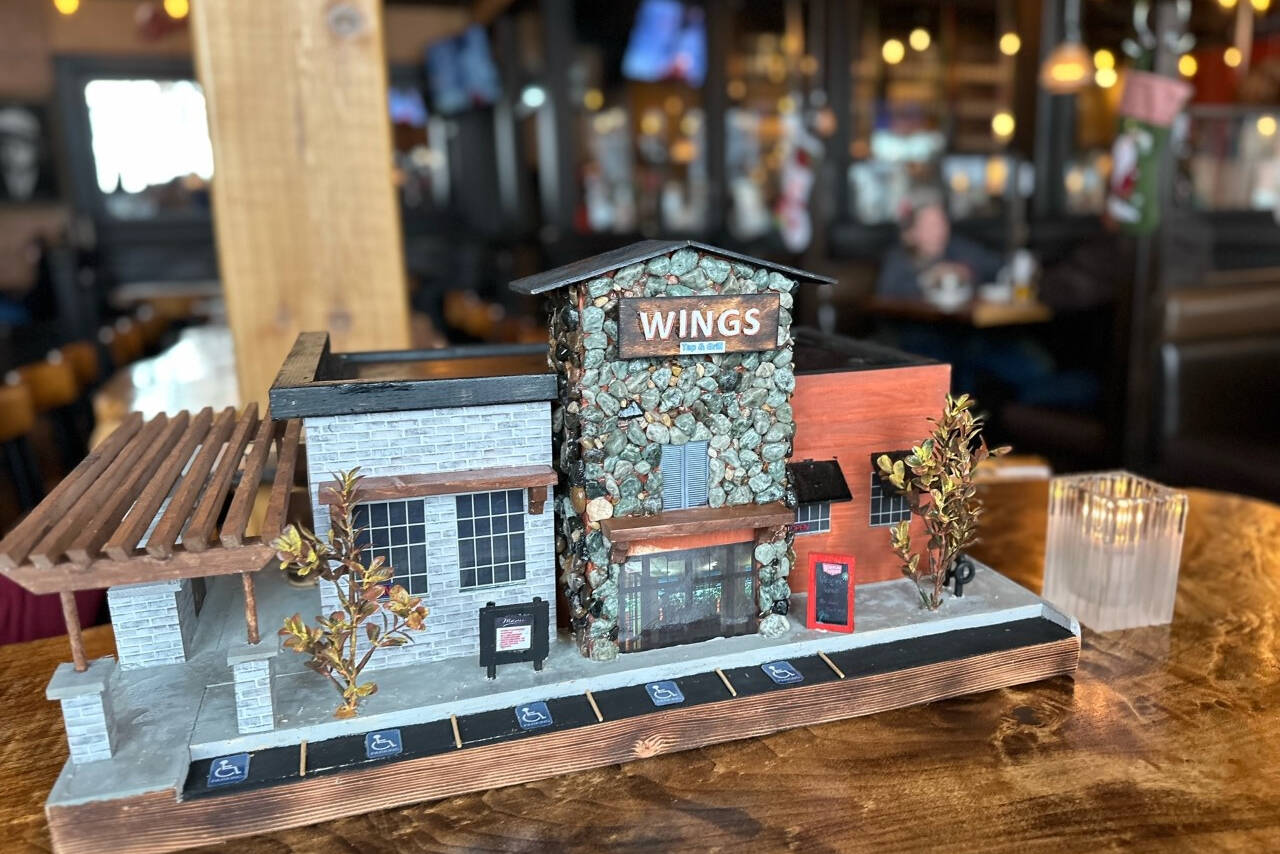 Vernon restaurant gone to the birds with mini Wings Vernon Morning Star