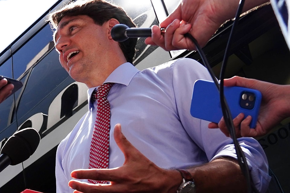 31644147_web1_230123-CPW-Trudeau-cabinet-retreat-trudeau_1