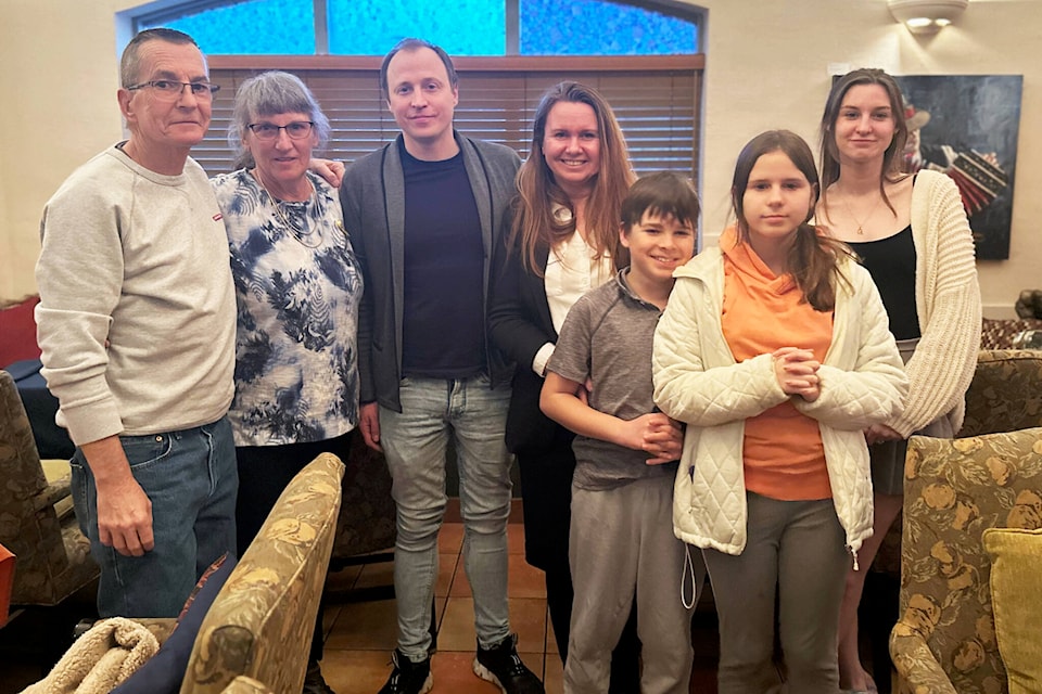 32333799_web1_230413-SUM-Ukrainian-pastry-chef-SUMMERLAND_1