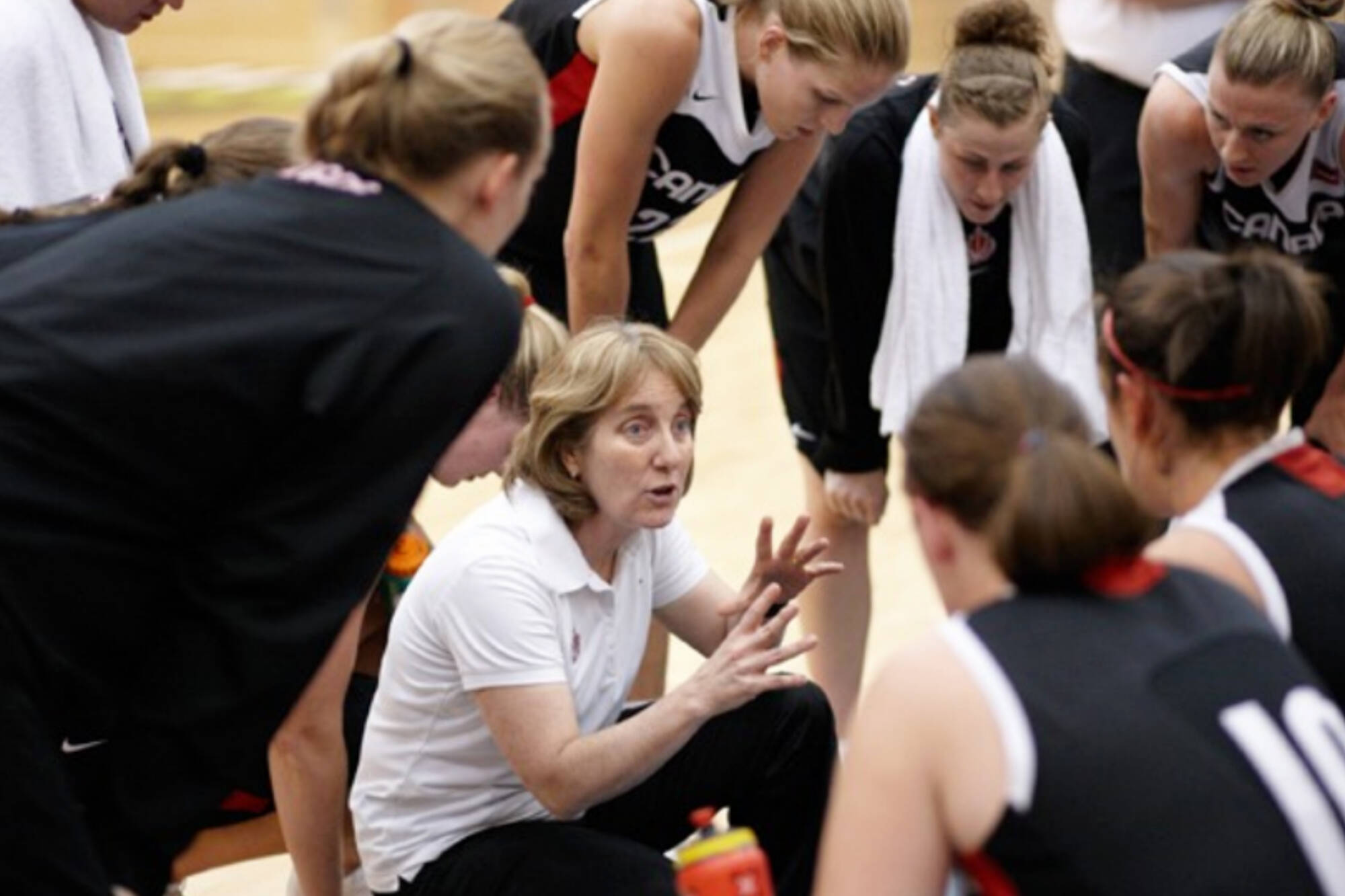 32434053_web1_230119-SAA-Allison-McNeill-coaching-bball