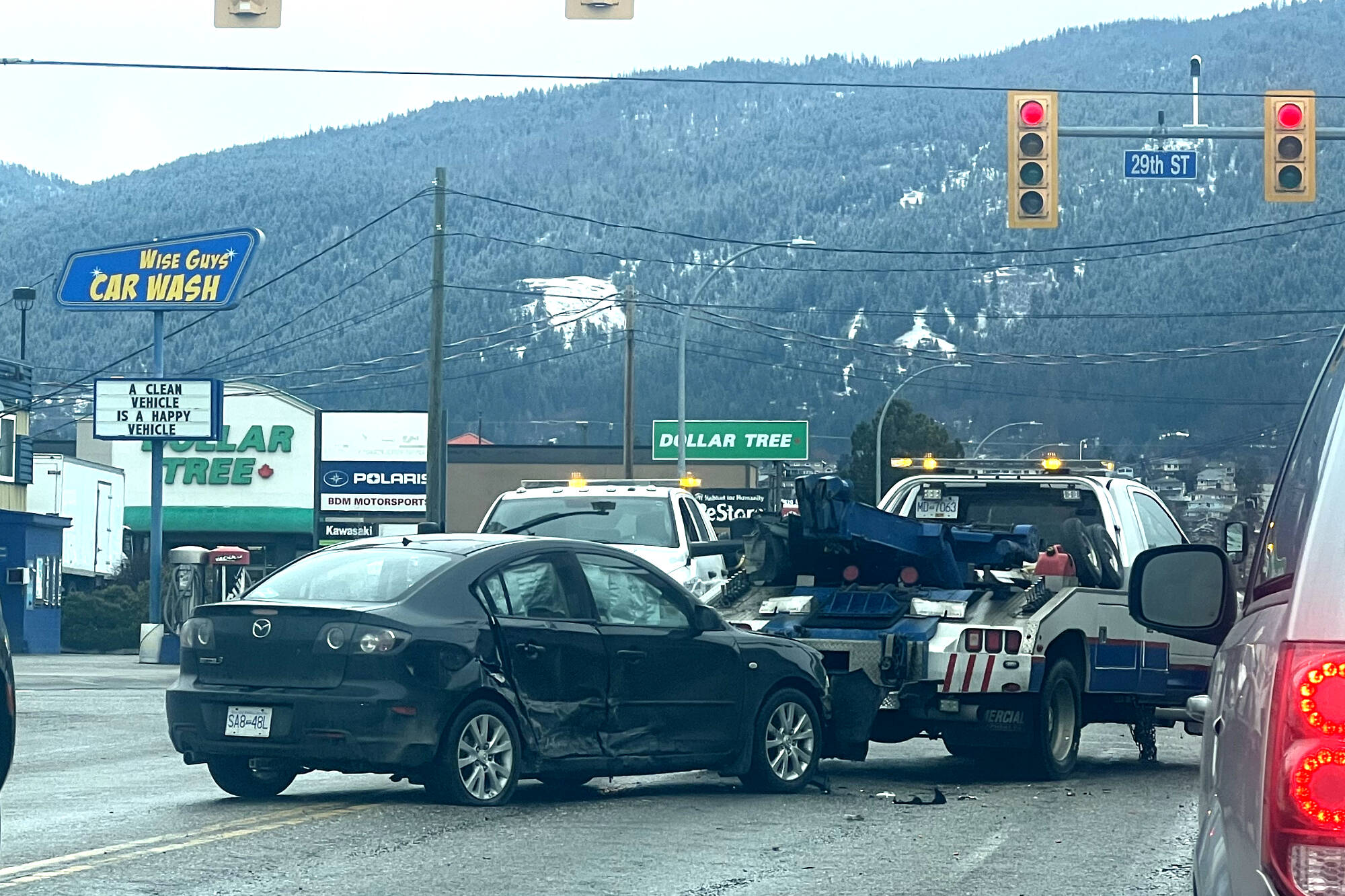 32458420_web1_230420-VMS-slick-roads-crash_3