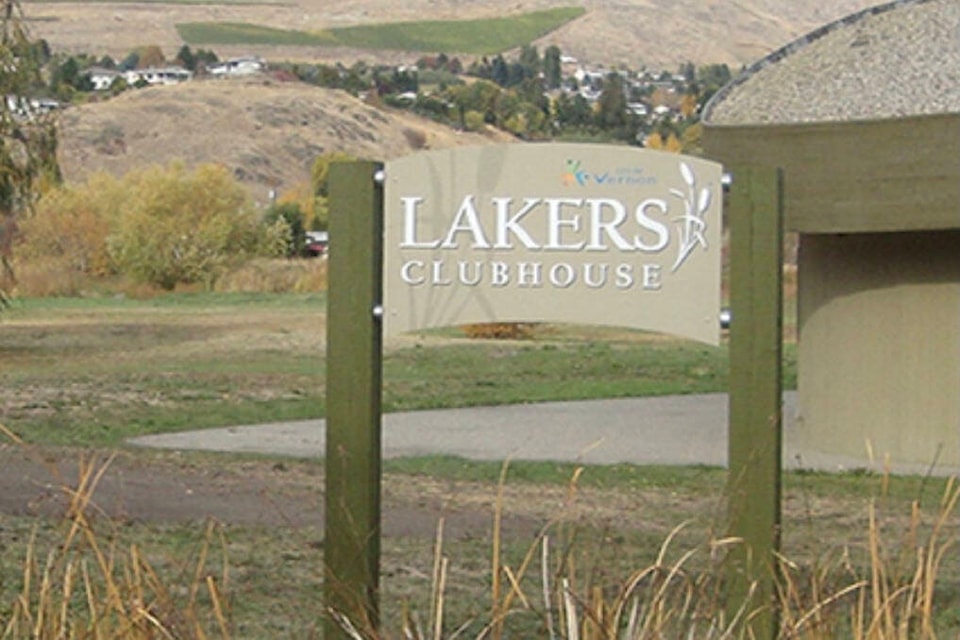 32474103_web1_220407-VMS-Lakers-Clubhouse-1_1