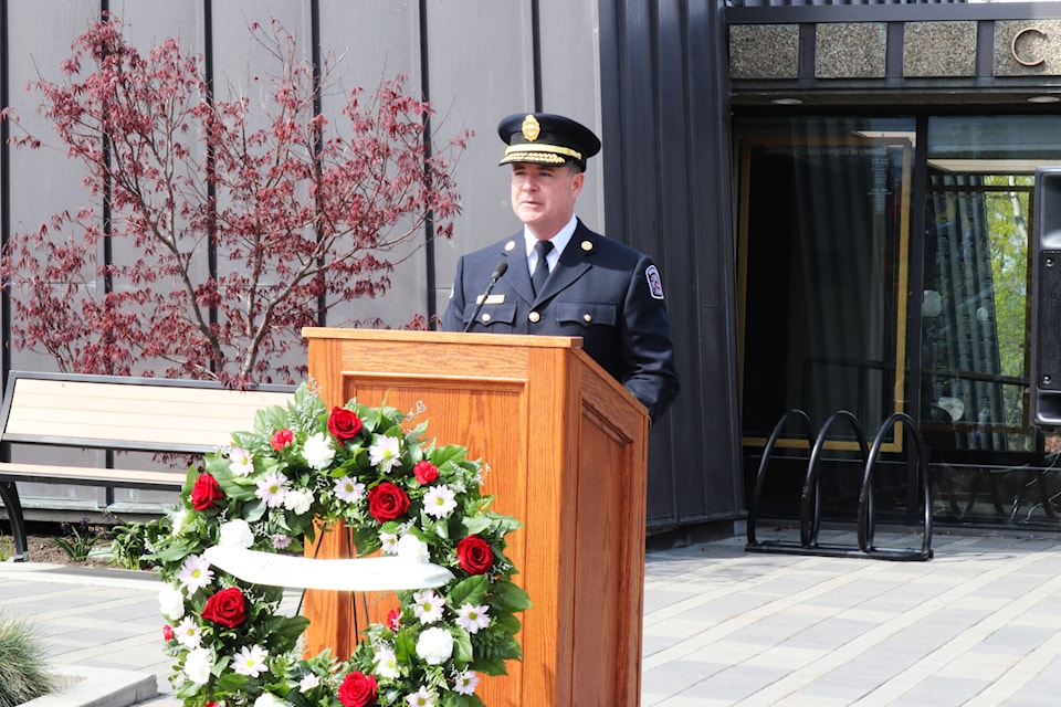 32542074_web1_220505-VMS-Day-of-Mourning-1_1