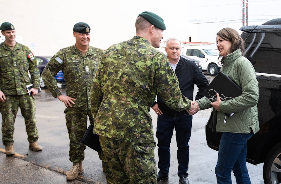 32692244_web1_230511-CPW-military-help-Alberta-wildfires-military_1