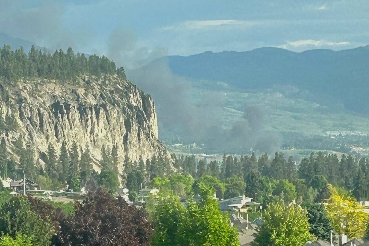 Fire seen above Parsons Road at 6 p.m. (Roxanne McIntosh/Capital News)