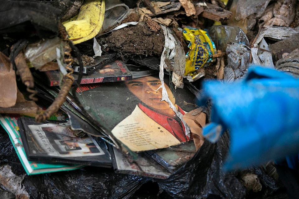 32761583_web1_P3-Trash-EDH-220429