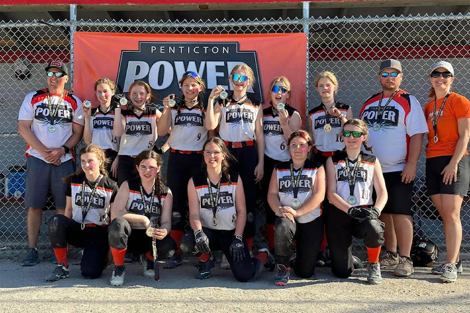 32821370_web1_230524-PWN-FastpitchGoldMedal-PentictonFastpitch_1
